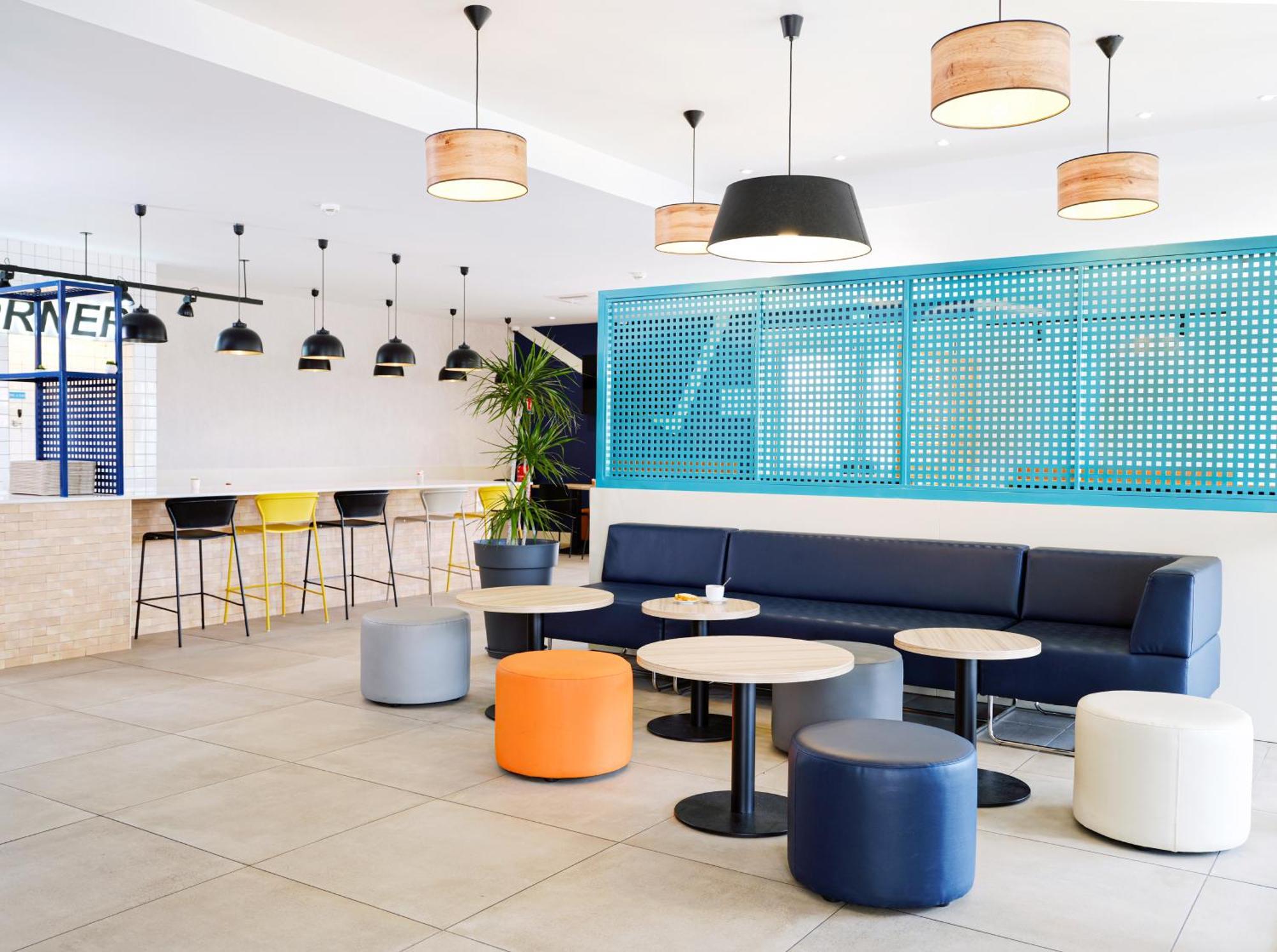 Ibis Budget Toulouse Colomiers Esterno foto
